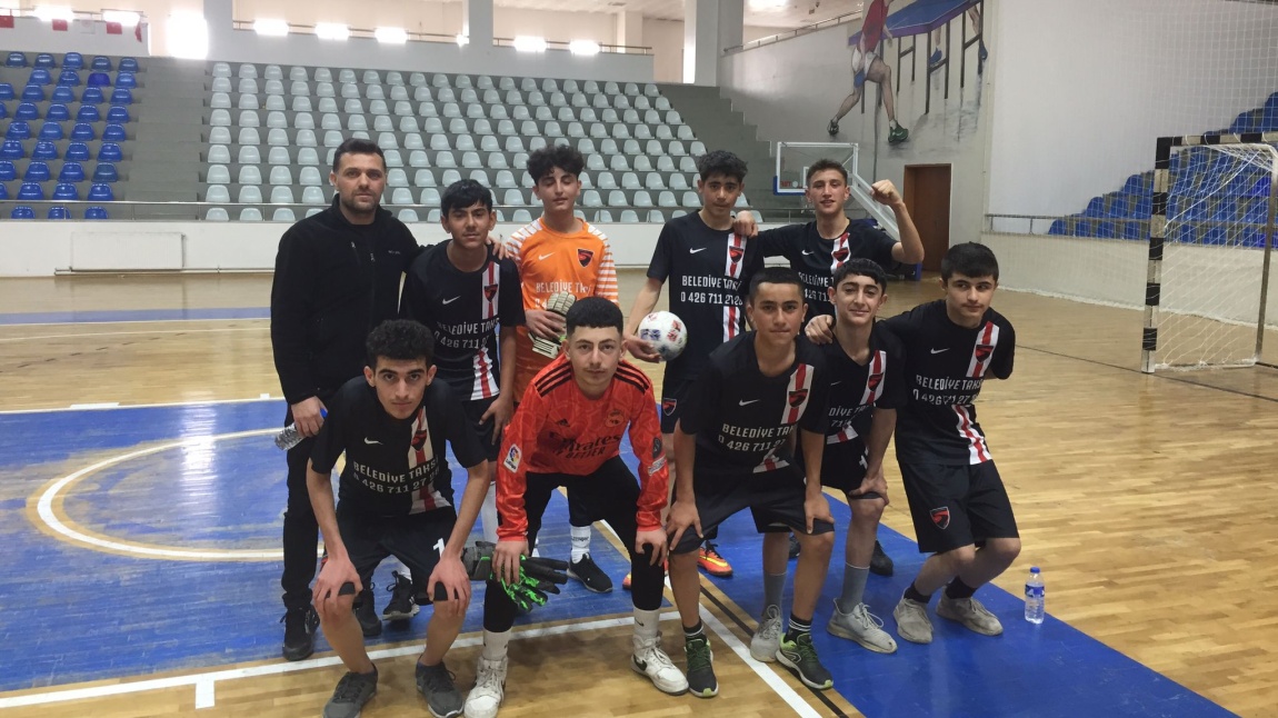 Liselerarası Futsal Gençler B Kategorisinde İl Dördüncülüğü